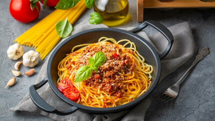 Paste Bolognese – Rețeta clasică italiană și originile sale