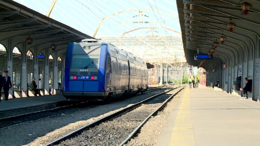 img Harta trenurilor în timp real din România