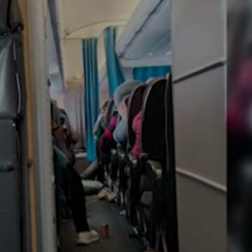 img Coșmar pentru pasagerii unui avion care zbura pe ruta Stockholm – Miami. Ce s-a întâmplat deasupra Groenlandei