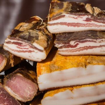 img Cum se pregătește slănina de porc după Ignat