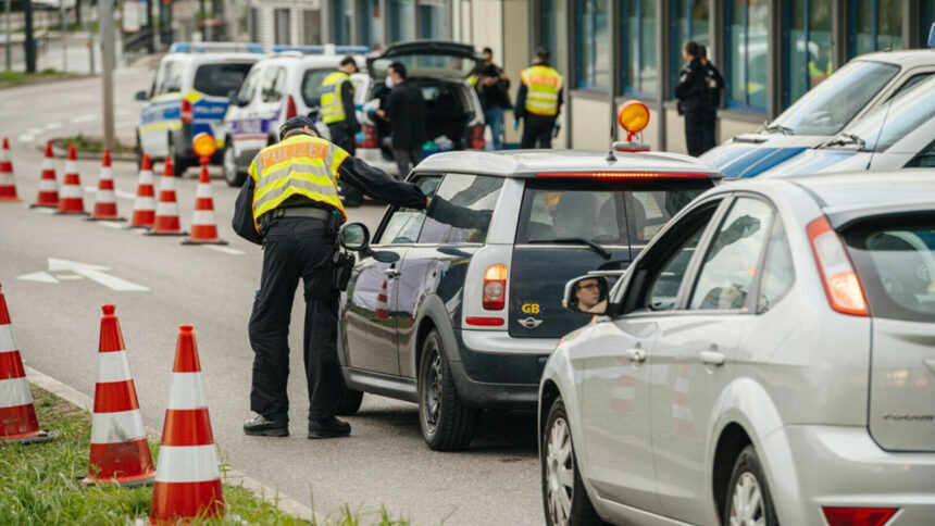 Germania prelungește controalele la frontierele Schengen