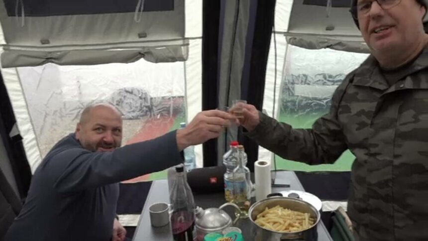 Petrecerea de Anul Nou în campingul de lângă Oradea