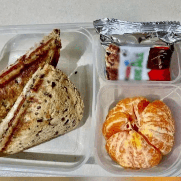 img Combaterea obezității infantile prin interzicerea alimentelor nesănătoase în unitățile de învățământ