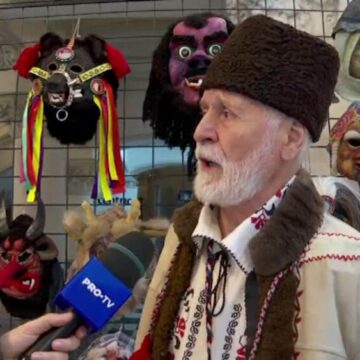 img Meșterii Populari la Târg: Arta tradițională și prețurile mascării lucrate manual