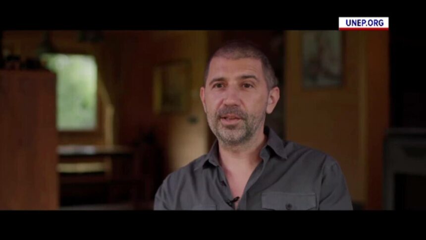 img Premiul ‘Campionii Pământului’ acordat primului român pentru protecția mediului