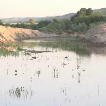 Exploatare ilegală a unei balastiere în Prahova: Doi primari anchetați