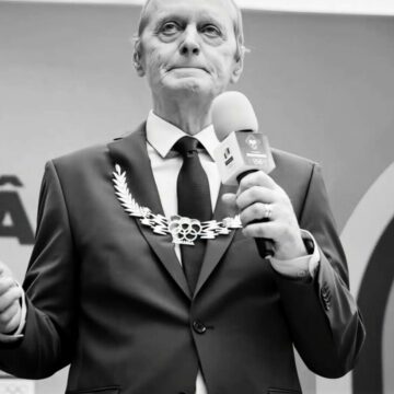 img Inmormantarea cu onoruri militare a lui Dan Grecu, fostul campion mondial la gimnastica