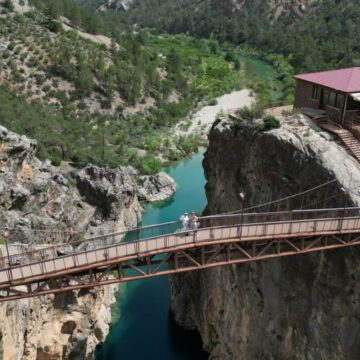 img Tragedie în lumea modei: Miliardarul Isak Andic a murit într-un accident dramatic