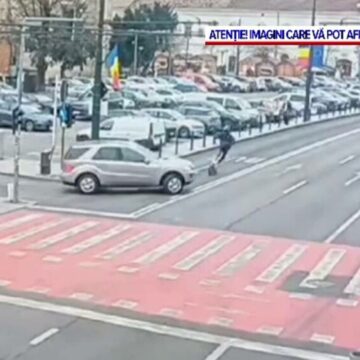img Accident grav în centrul Clujului: Tânăr pe trotinetă spulberat de o mașină