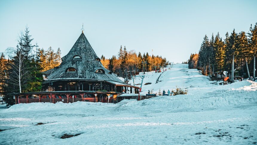 img Amenzi usturătoare pentru turiști care au intrat cu ATV-urile în zone protejate din apropierea pârtiei Cavnic