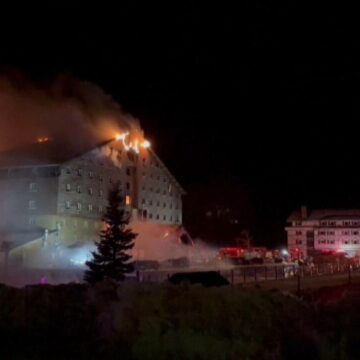 img Incendiu devastator la un hotel din Turcia