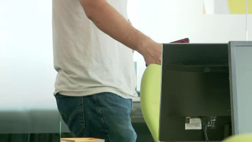 img Probleme în firmele private: disponibilizări și salarii stagnante