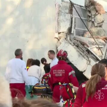 img Mișcarea Colectiv din Serbia: Un nou apel la grevă generală în urma tragediei din gara Novi Sad