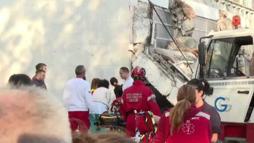 Mișcarea Colectiv din Serbia: Un nou apel la grevă generală în urma tragediei din gara Novi Sad