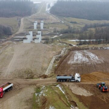 Un nou șantier pe Autostrada Transilvania. Au început lucrările pe sectorul Suplacu de Barcău – Chiribiş