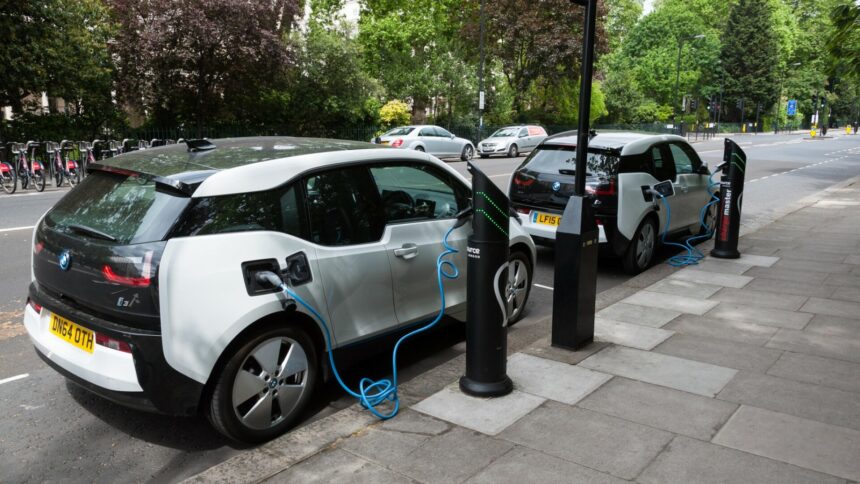 img BMW și producătorii chinezi contestă tarifele impuse de UE pentru mașinile electrice