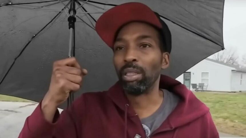 img Bărbatul care a cumpărat întreaga stradă pentru 5.000 de dolari