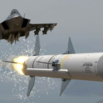 img Investiție militară record a Poloniei: A cumpărat peste 200 de rachete anti-radar