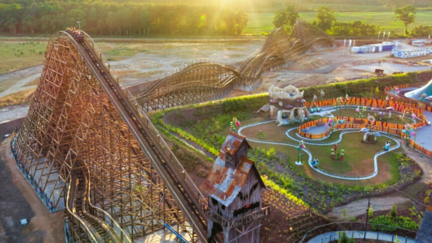 Primul parc tematic din București, cu roller-coaster și atracții acvatice
