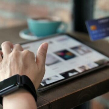 Cum funcționează mecanismul chargeback pentru returnarea banilor în caz de fraudă sau probleme cu comercianții online