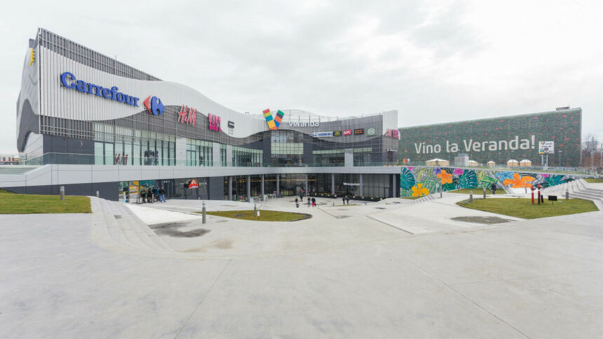 img Veranda Mall din București a fost scos la vânzare – Cine ar putea să-l cumpere?