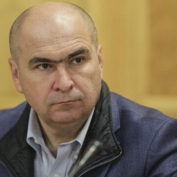 Bolojan versus Lasconi: Lupta politica pentru formarea unei noi coaliții de guvernare