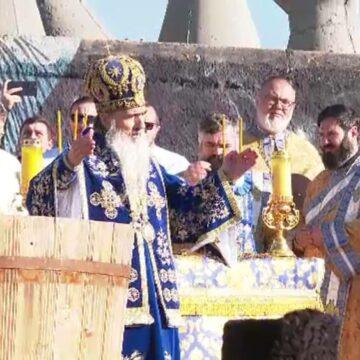 img Sărbătoarea Bobotezei adună mii de credincioși în România