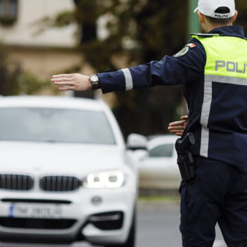 img Teribilist prins de polițiști după o cursă nebună prin Botoșani