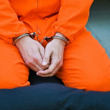 img Administrația Biden eliberează în secret 11 prizonieri de la Al-Qaeda