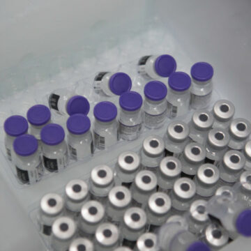 img Reacția neașteptată a unei femei după vaccinul Pfizer anticovid