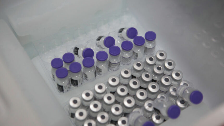 Reacția neașteptată a unei femei după vaccinul Pfizer anticovid