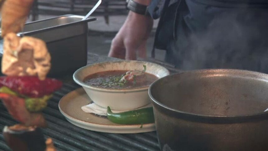 img Leacuri pentru mahmureală: Cum s-au dres petrecăreții la restaurant după cheful de Revelion