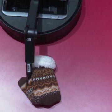 img Aspiratorul robot care adună hainele de pe jos, vedeta târgului de tehnologie din Las Vegas