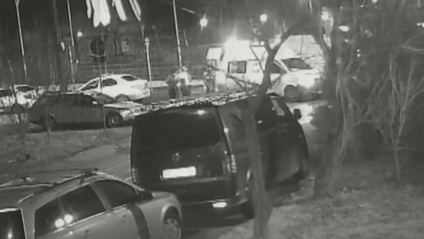 Șofer fugar prins după ce a sărit în apa unui râu pentru a scapa de polițiști