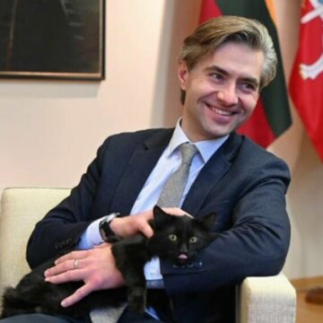 img Motanul diplomatic Rango și influența sa în Ministerul de Externe din Vilnius