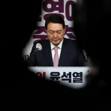 img Președintele demis al Coreei de Sud se refugiază în reședința sa și promite să lupte împotriva autorităților