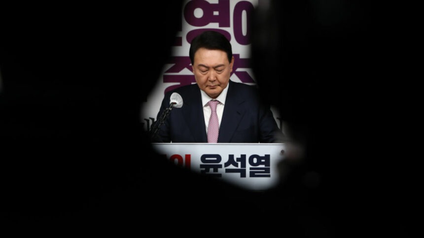 img Președintele demis al Coreei de Sud se refugiază în reședința sa și promite să lupte împotriva autorităților