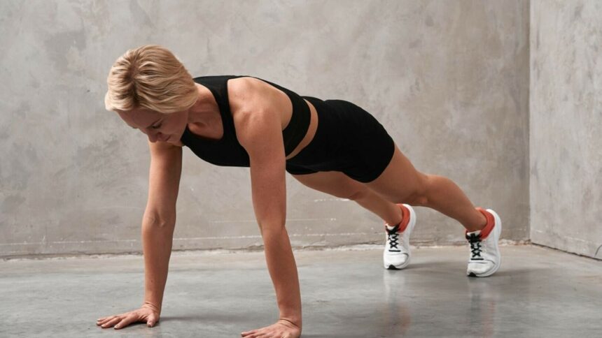 img Exercițiul cel mai eficient pentru un abdomen tonifiat