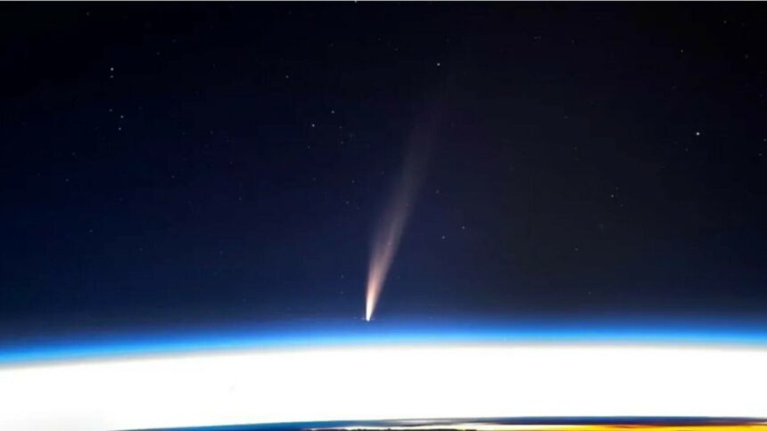 img Cometa rară vizibilă pentru prima dată în 160.000 de ani