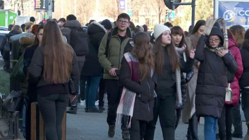 img Tinerii români au cea mai mare încredere în ceilalți din UE