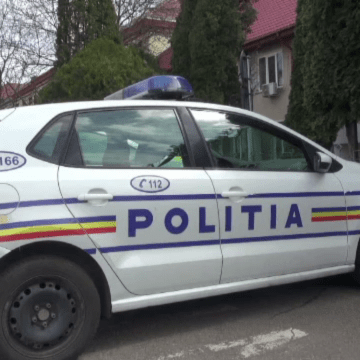 Bărbat beat și fără permis a furat o autoutilitară de la firmă și a provocat un accident