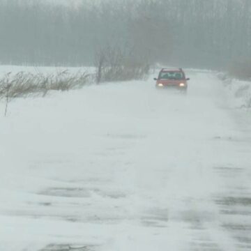 img Cum se circulă în cele 10 județe aflate sub cod galben de ninsori