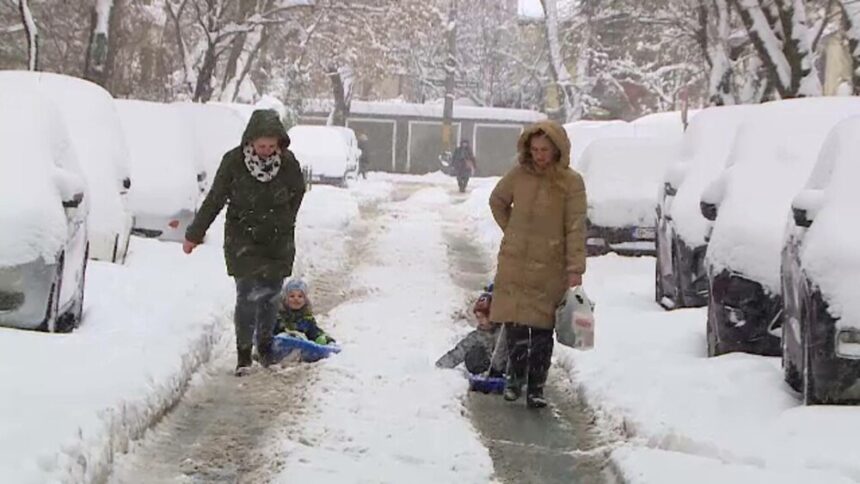 img Problemele generate de zăpada în marile orașe din România