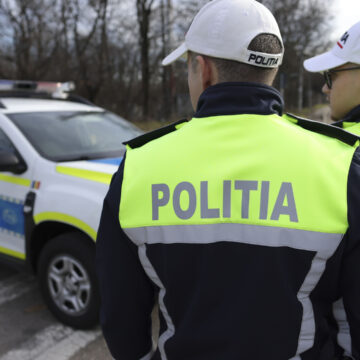 Guvernul s-a răzgândit, plata muncii prestate în zilele libere și sărbători legale va fi din nou remunerată pentru polițiști