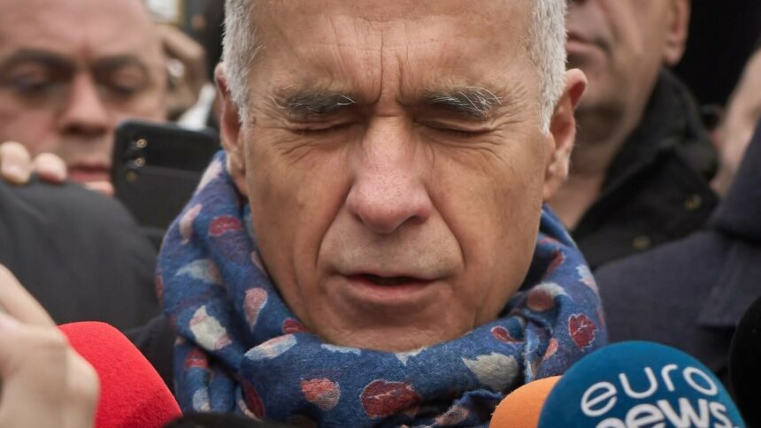 Scandalul dintre Călin Georgescu și Andrei Caramitru: Plângere penală pentru servicii de tip AI violente pe Facebook