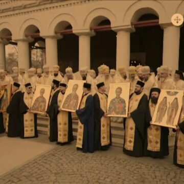 img Canonizarea a 16 noi sfinti romani si Centenarul Patriarhiei Romane