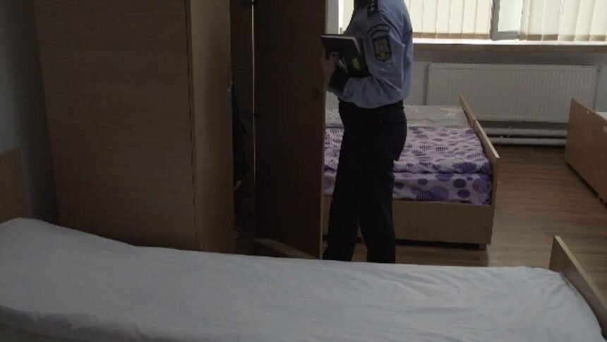 img Incidentul de la Școala de Poliție din Câmpina: Tencuială căzută peste viitorii polițiști