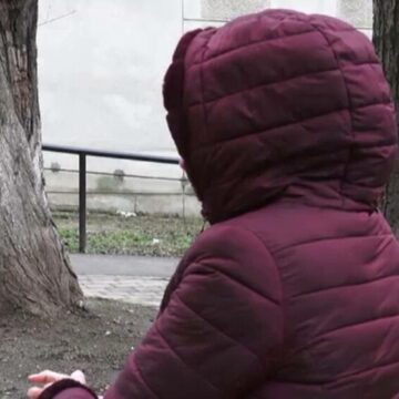 img Impactul plecării părinților în străinătate asupra copiilor rămași acasă