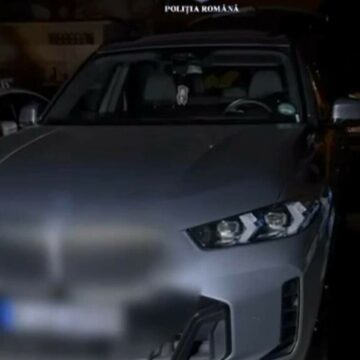 Bolid de 100.000 de euro furat din Europa, descoperit de poliţiştii din Cluj-Napoca la un şofer băut