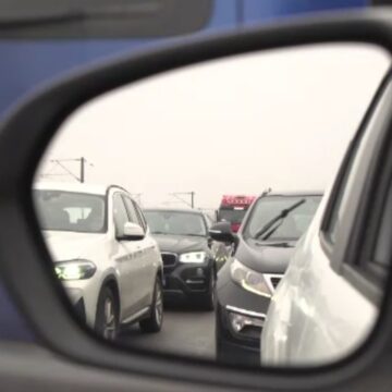 img Trafic intens pe DN 1: Coloane de mașini între Predeal și Bușteni